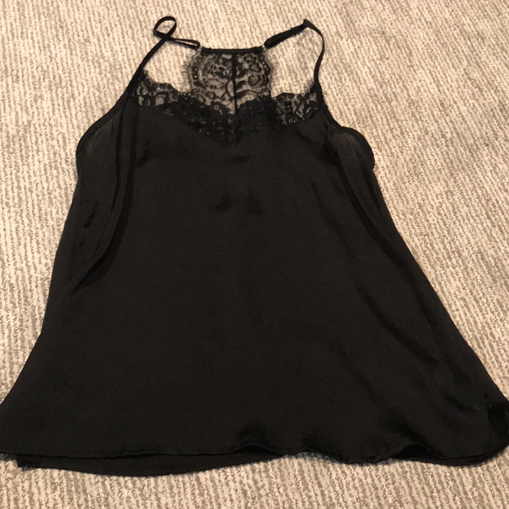 🎀 Silky lace cami